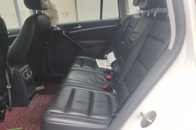 Volkswagen Tiguan 2015, 73400 км, за 41311.26 CNY - фото 17