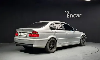 BMW 3-Series 2003, 180571 км, за 1900000 KRW