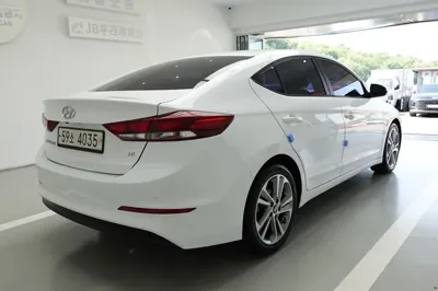 Hyundai Avante 2018, 99748 км, за 10400000 KRW - фото 5
