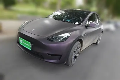 Tesla Model Y · 2023 год