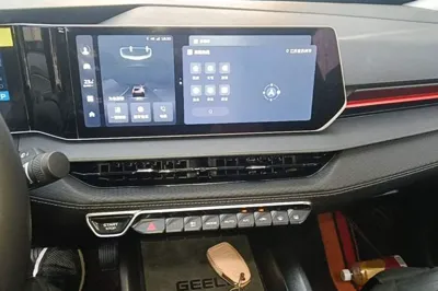 Geely Auto Binray 2022, 42400 км, за 62658.15 CNY - фото 16