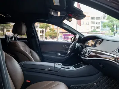 Mercedes-Benz S-Class 2020, 100000 км, за 338000 CNY - фото 19