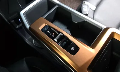 KG_Mobility_Ssangyong Torres 2025, 13824 км, за 23800000 KRW - фото 9