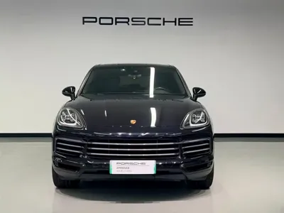 Porsche Cayenne Hybrid 2022, 65000 км, за 380000 CNY