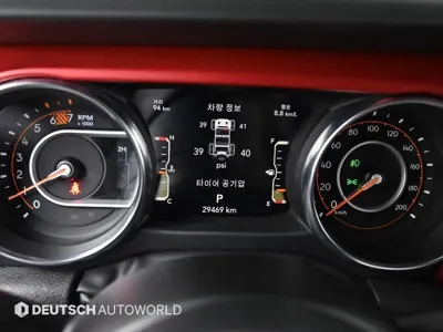Jeep Wrangler 2023, 29466 км, за 58800000 KRW - фото 8