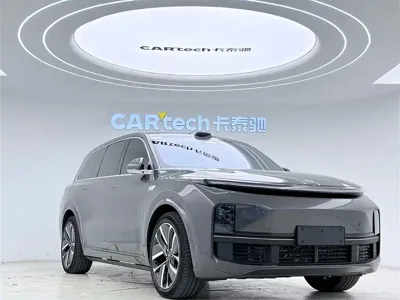 Li Auto Li L9 2023, 95000 км, за 239800 CNY
