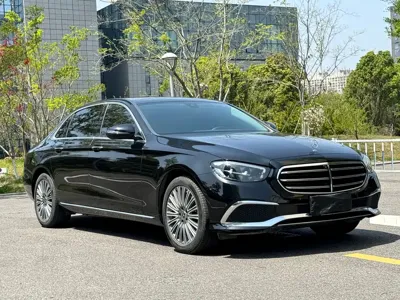 Mercedes-Benz E-Class 2022, 30000 км, за 240300 CNY