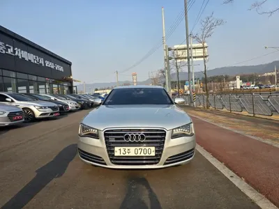Audi A8 2011, 338000 км, за 4500000 KRW