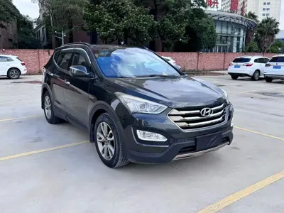 Hyundai Santa Fe 2014, 130000 км, за 26600 CNY