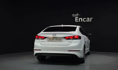 Hyundai Avante 2018, 122193 км, за 8900000 KRW