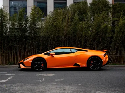 Lamborghini Huracán 2025, 900 км, за 2897700 CNY - фото 7