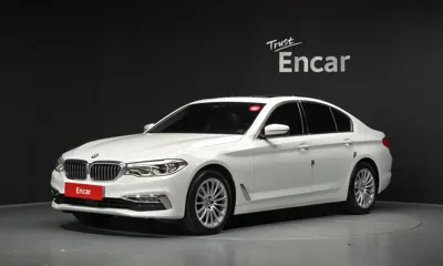 BMW 5-Series · 2020 год