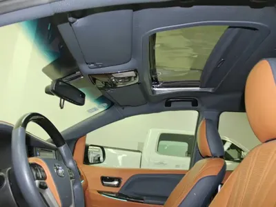 Toyota Sienna 2018, 101000 км, за 175000 CNY - фото 29