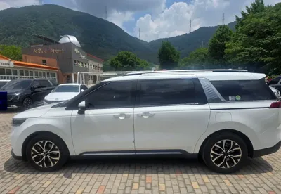 Kia Canival 2023, 105719 км, за 23500000 KRW