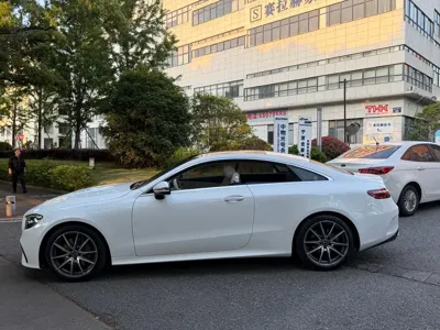 Mercedes-Benz E-Class (Import) 2021, 40000 км, за 230000 CNY