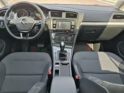 Volkswagen Golf 2018, 83000 км, за 55800 CNY - фото 12