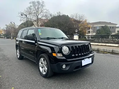 Jeep Patriot 2014, 94500 км, за 21900 CNY