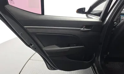 Hyundai Avante 2017, 129630 км, за 8000000 KRW - фото 25
