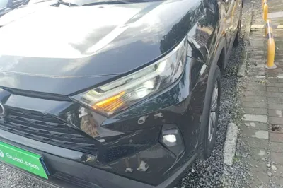 Toyota RAV4 2023, 27500 км, за 126884.1 CNY - фото 9
