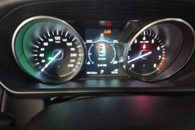 Land Rover Discovery 2017, 103100 км, за 201525.8 CNY - фото 11