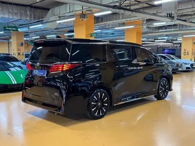 Toyota Alphard 2024, 12641 км, за 94700000 KRW