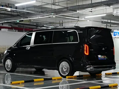 Mercedes-Benz Vito 2022, 120000 км, за 145000 CNY