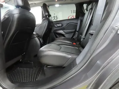 Jeep Cherokee 2021, 23440 км, за 20900000 KRW - фото 6