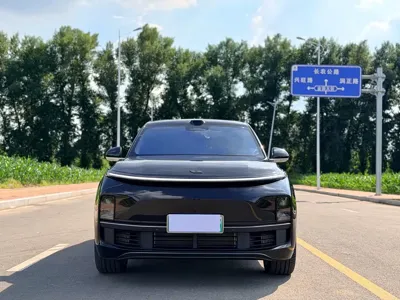 Li Auto Li L9 2025, 7600 км, за 338000 CNY