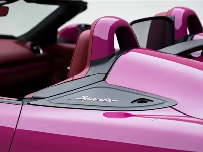 Porsche 718 2024, 7000 км, за 559800 CNY - фото 7