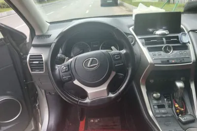 Lexus NX 2020, 132600 км, за 118268.36 CNY - фото 8