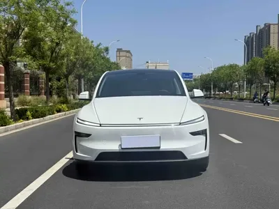 Tesla Model Y 2025, 37000 км, за 189800 CNY - фото 2