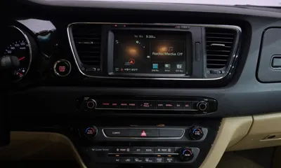 Kia Canival 2016, 142987 км, за 9900000 KRW - фото 14