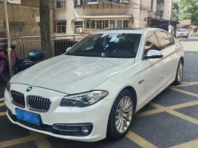 BMW 5 Series 2016, 120000 км, за 68800 CNY
