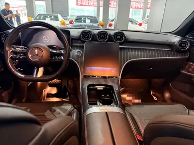 Mercedes-Benz C-Class 2023, 28000 км, за 154800 CNY