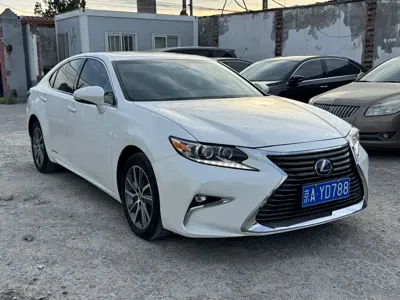 Lexus ES 2016, 90000 км, за 149800 CNY