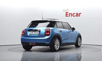 MINI Cooper 2015, 71241 км, за 7800000 KRW