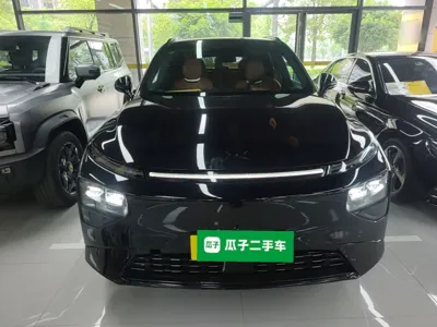 Xpeng G9 2025, 11800 км, за 193671.84 CNY