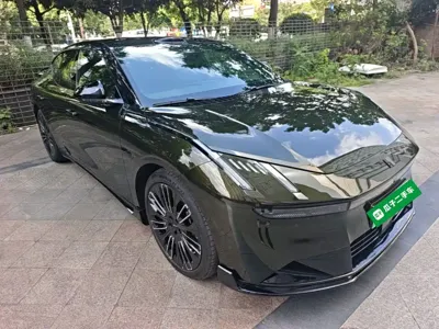 Lynk & Co 领克10 2025, 8600 км, за 170000 CNY