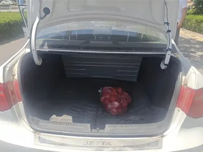 Volkswagen Jetta 2016, 33000 км, за 18800 CNY