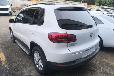 Volkswagen Tiguan 2016, 166900 км, за 55695.76 CNY