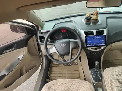 Hyundai Verna 2014, 75200 км, за 21300 CNY - фото 17