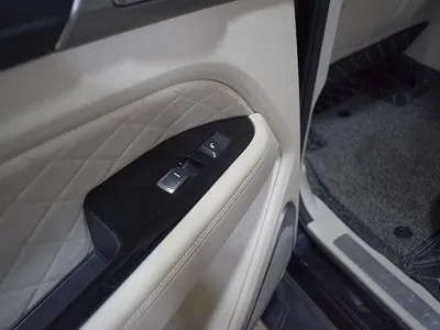 KG_Mobility_Ssangyong Rexton 2018, 159368 км, за 12500000 KRW - фото 12
