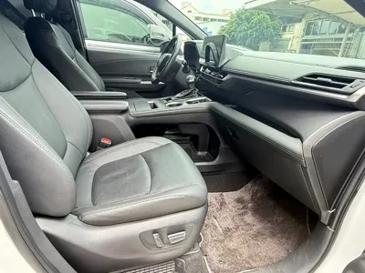 Toyota Sienna 2022, 33000 км, за 228000 CNY - фото 10