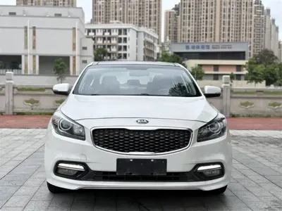 Kia K4 2015, 170000 км, за 23800 CNY