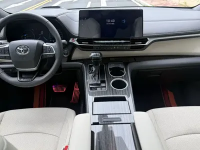 Toyota Granvia 2024, 40000 км, за 246500 CNY - фото 11