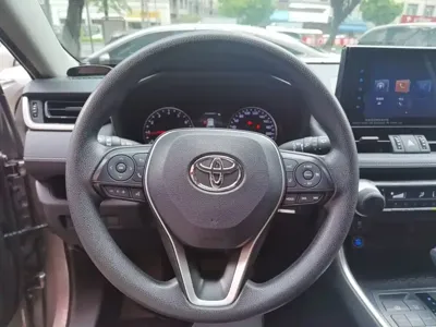 Toyota RAV4 2023, 24000 км, за 99000 CNY - фото 11