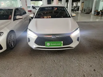BYD e2 2021, 112700 км, за 43400 CNY