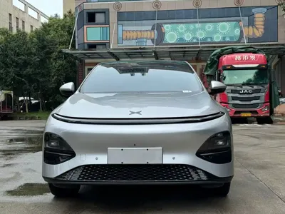 Xpeng G6 2025, 8000 км, за 129800 CNY