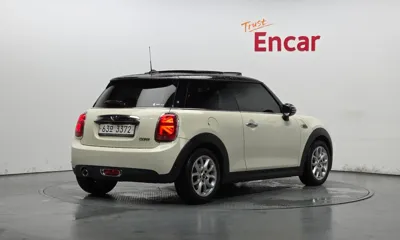 MINI Cooper 2017, 59709 км, за 11700000 KRW
