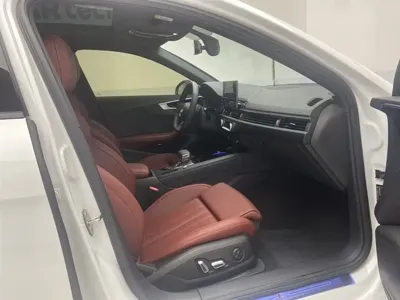 Audi A4L 2025, 6000 км, за 179000 CNY - фото 18